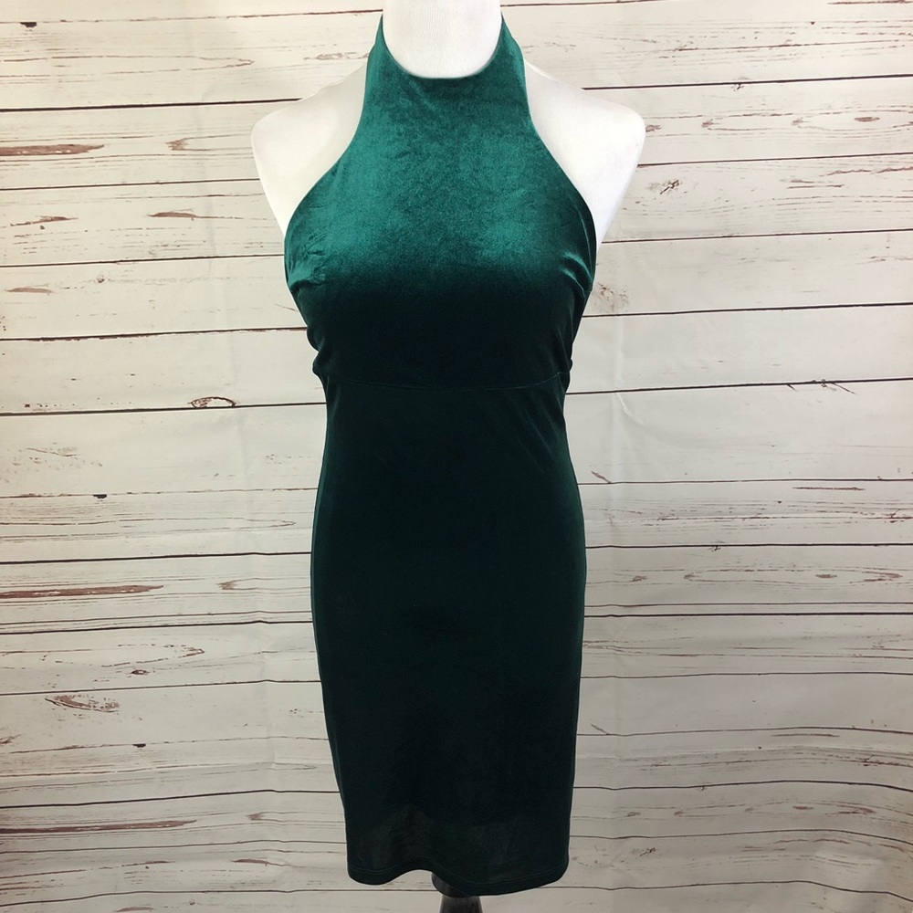 Windsor crushed velvet green dress size Small